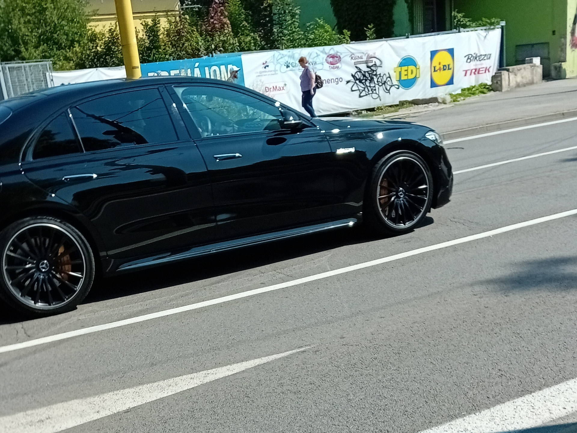 Mercedes-Benz E 63 AMG T211