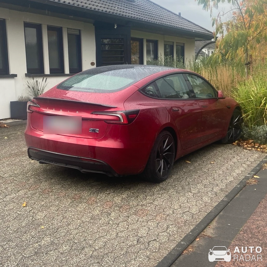 Tesla Model 3 Performance Plaid Edition spotted in Bad Honnef
