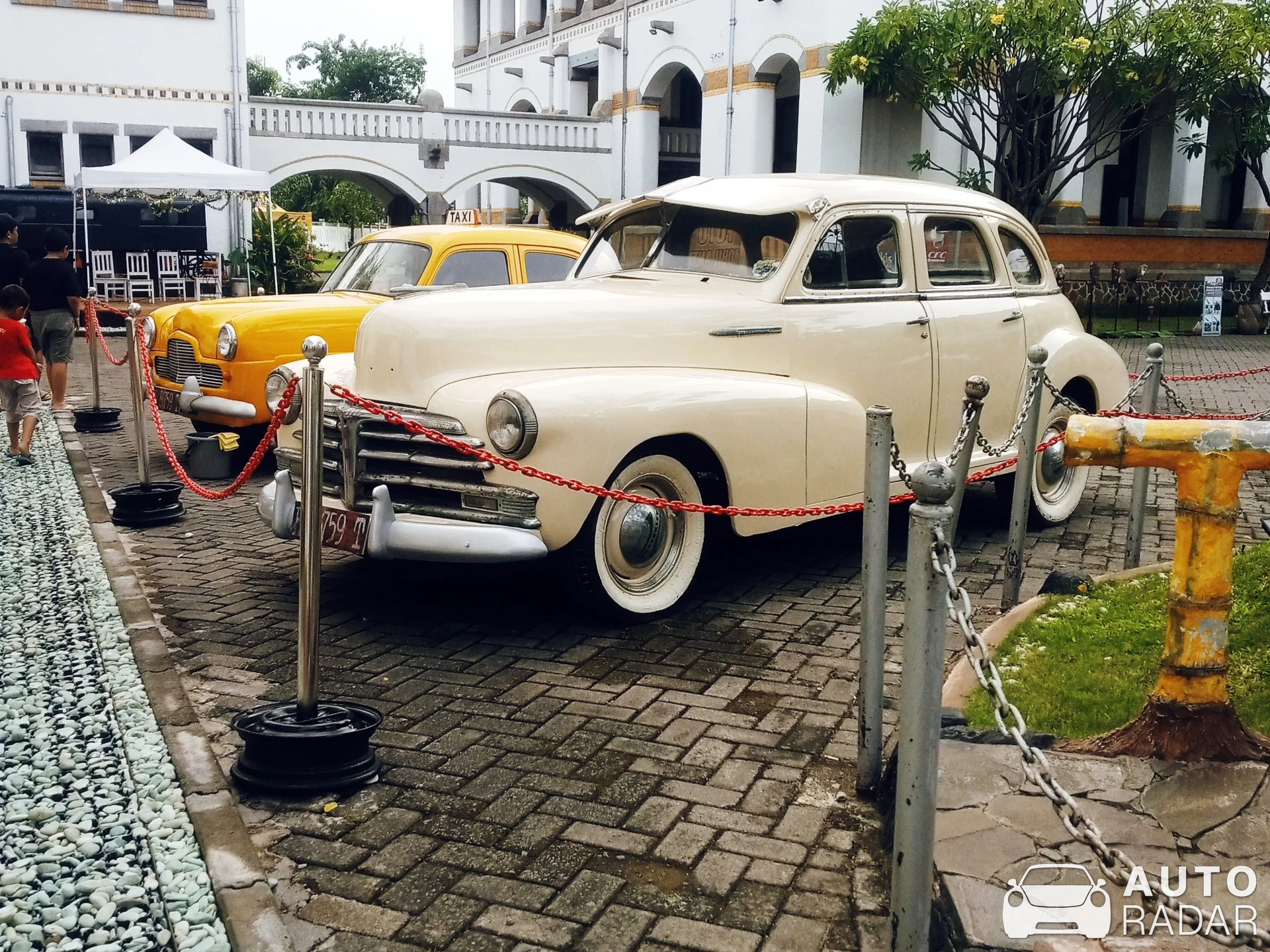 Chevrolet Fleetmaster spotted in Semarang