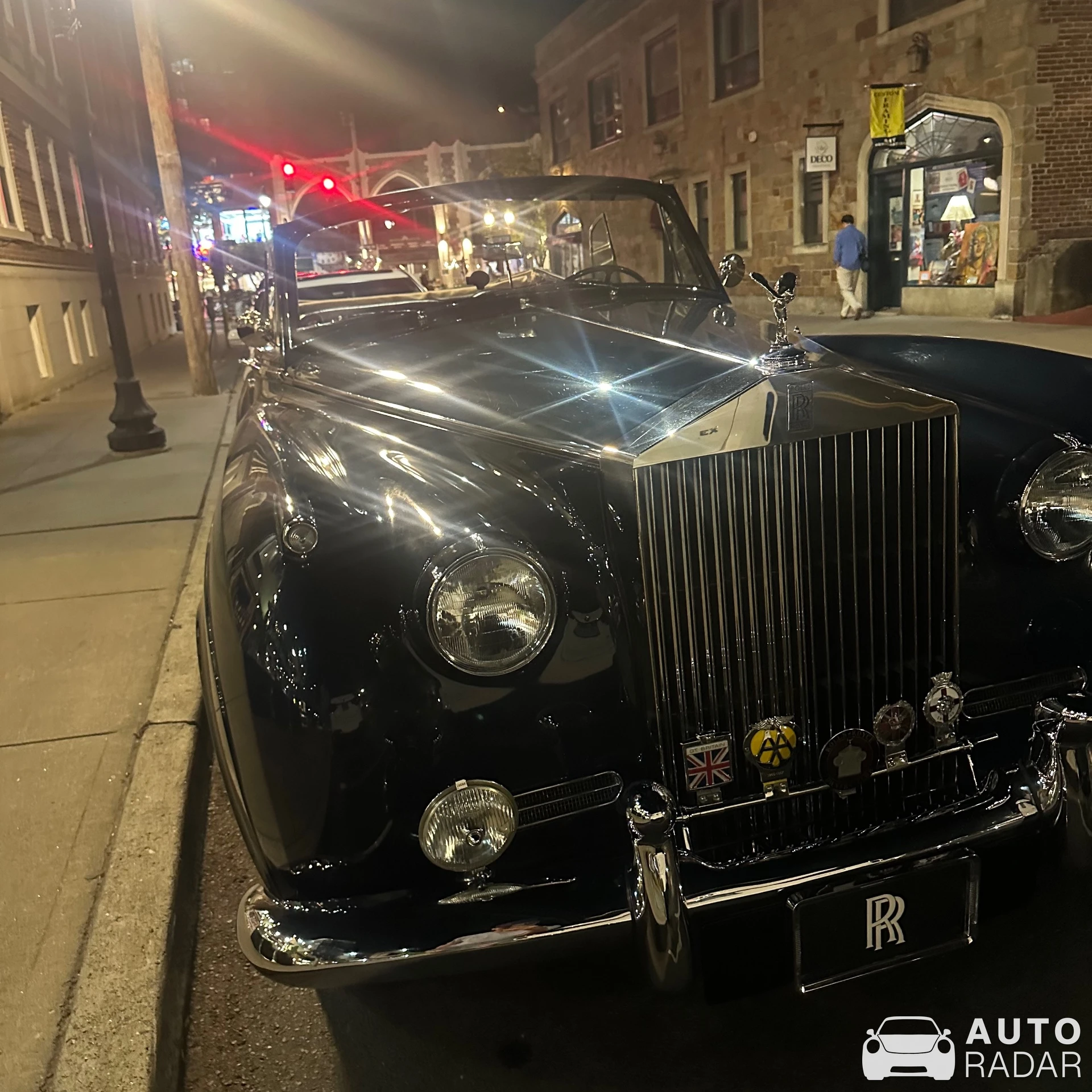 Rolls-Royce Silver Cloud spotted in Stamford, United States