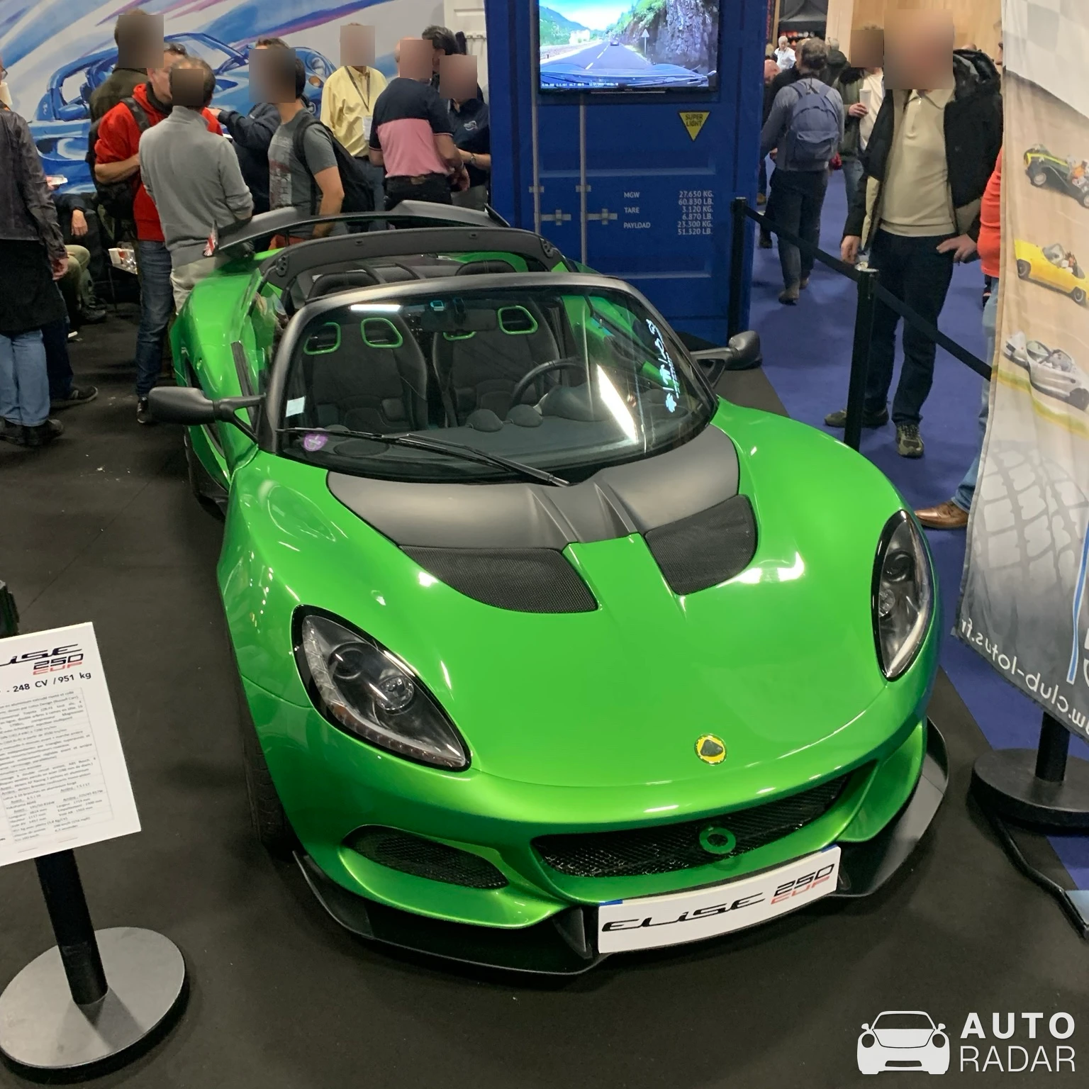 Lotus Elise S3 250 Cup spotted in Paris, France