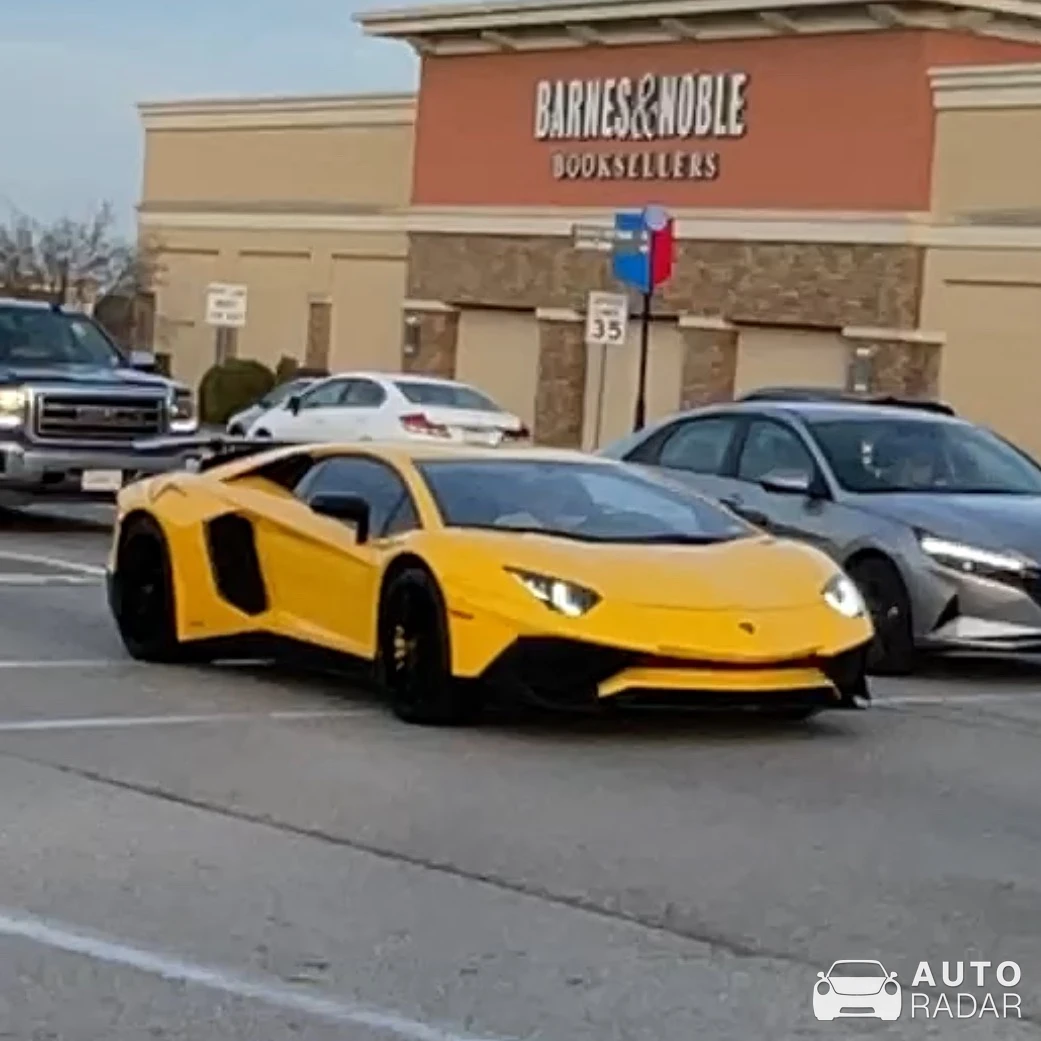 Lamborghini Aventador LP750-4 SuperVeloce spotted in St. Peters, United States