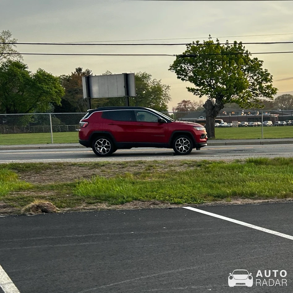 Jeep Compass spotted in Barrington