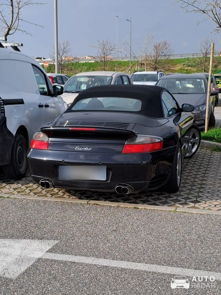 Porsche 996 Turbo Cabriolet spotted in Livorno