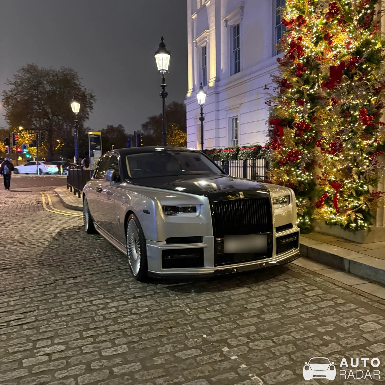 Rolls-Royce Phantom VIII Mansory spotted