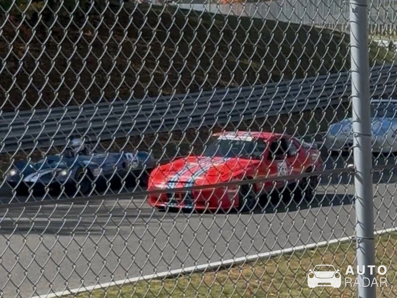 Porsche 944 Turbo Cup spotted in Mont-Tremblant