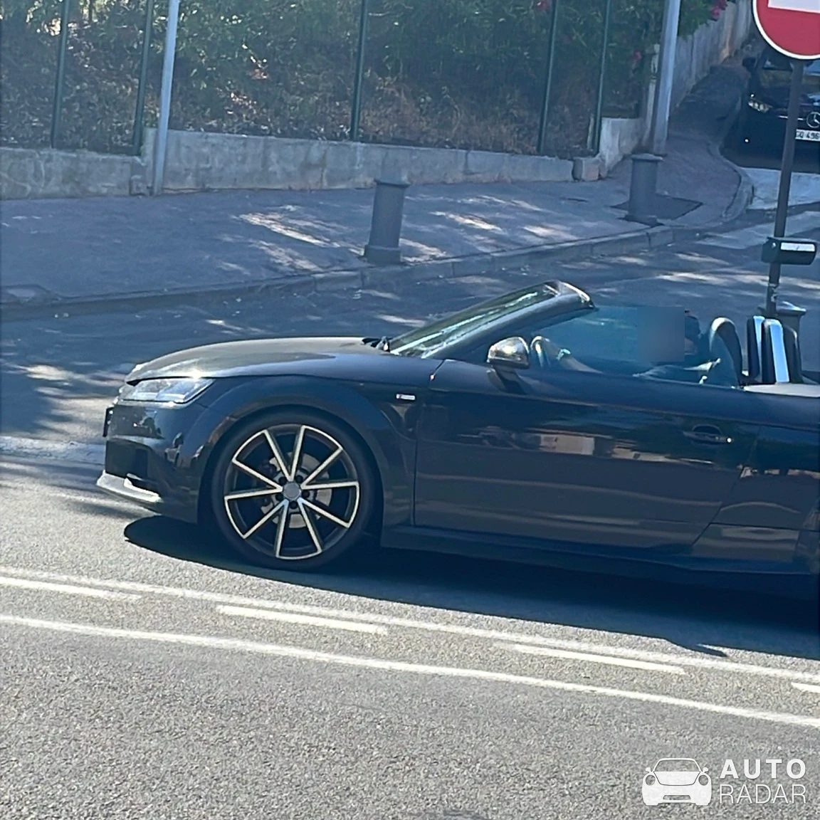 Audi TT-RS Roadster 8S spotted in Saint-Tropez