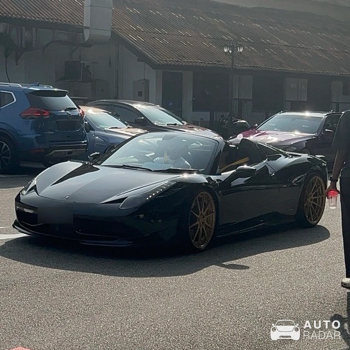 Ferrari 458 Spider spotted in Singapore, Singapore