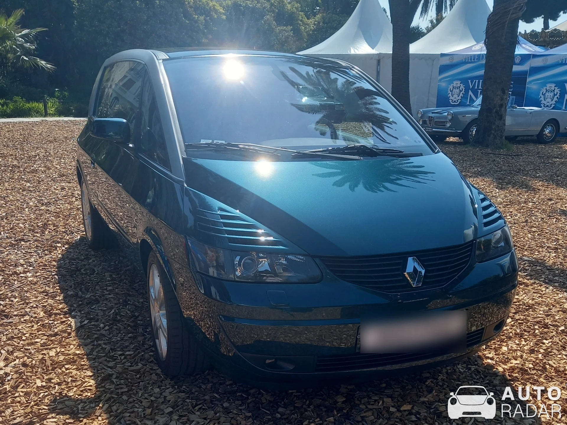 Renault Avantime spotted in Nice