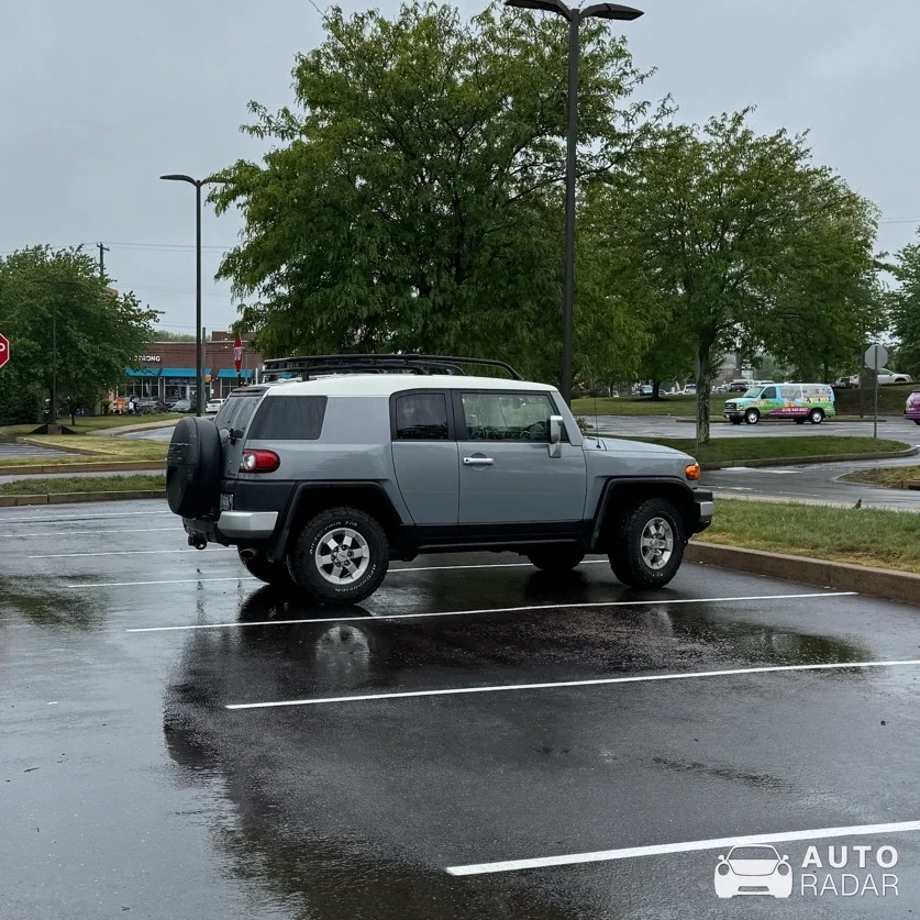 Toyota FJ Cruiser spotted in Doylestown
