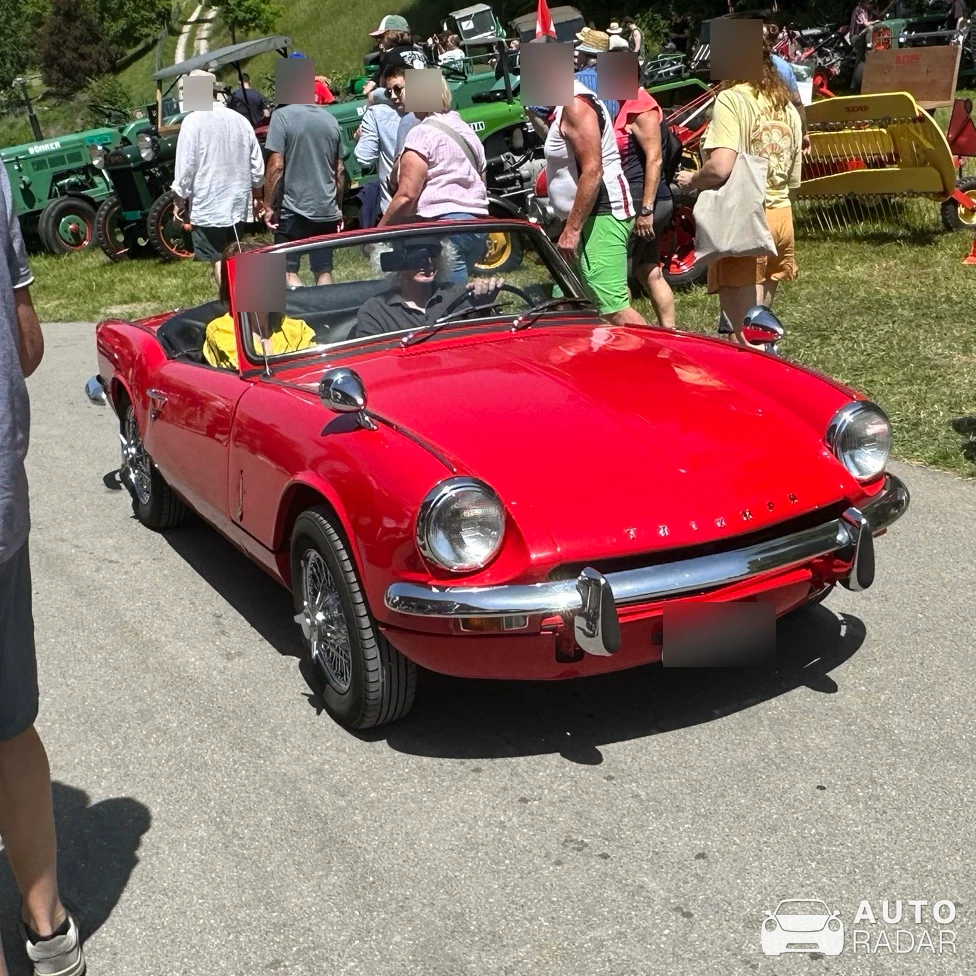 Triumph Spitfire Mark IV spotted in Dürnten