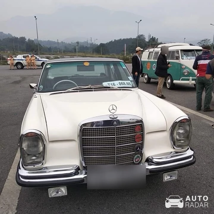 Mercedes-Benz W108 spotted in Thành phố Lào Cai