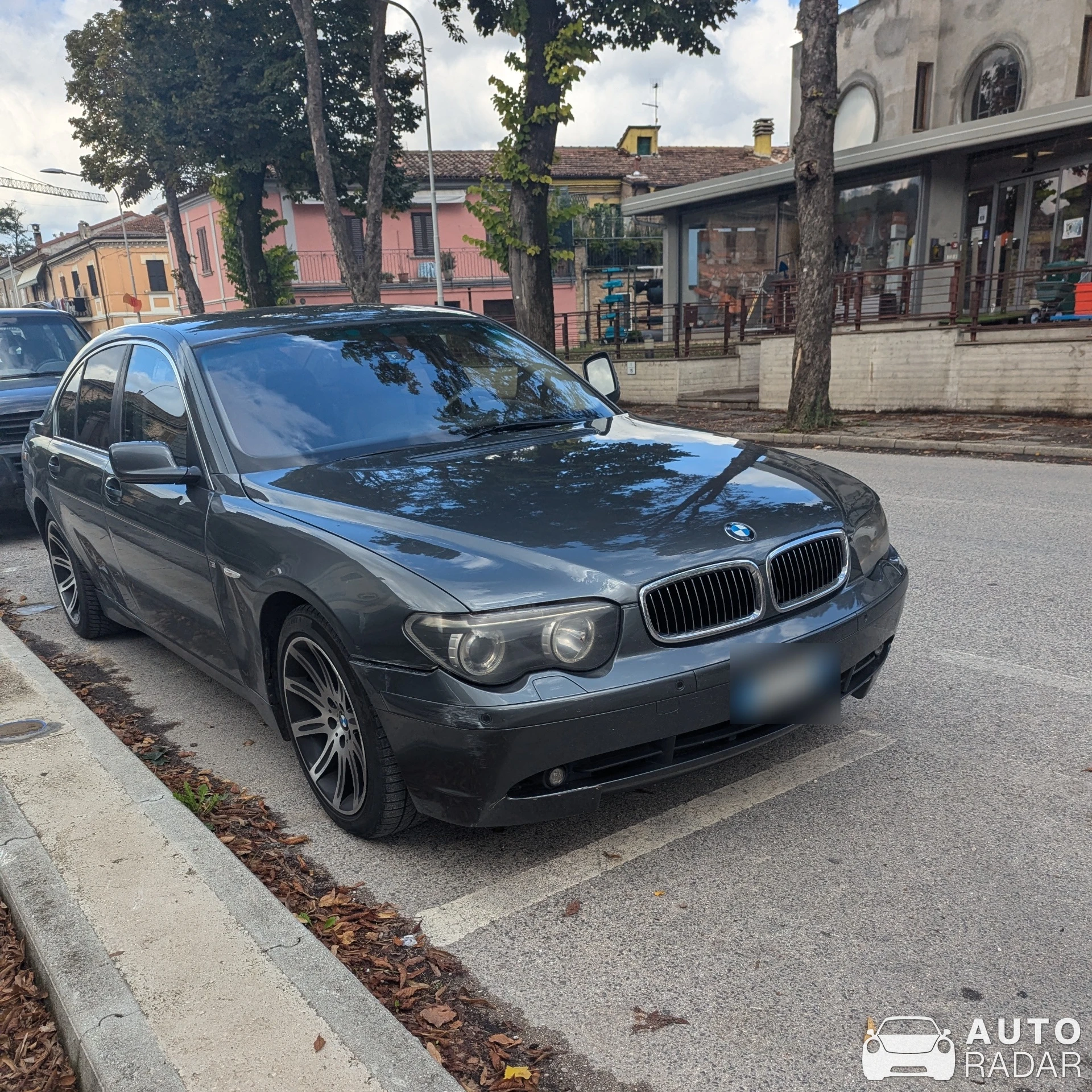 BMW 7 Series E65 spotted in Urbania, Italy