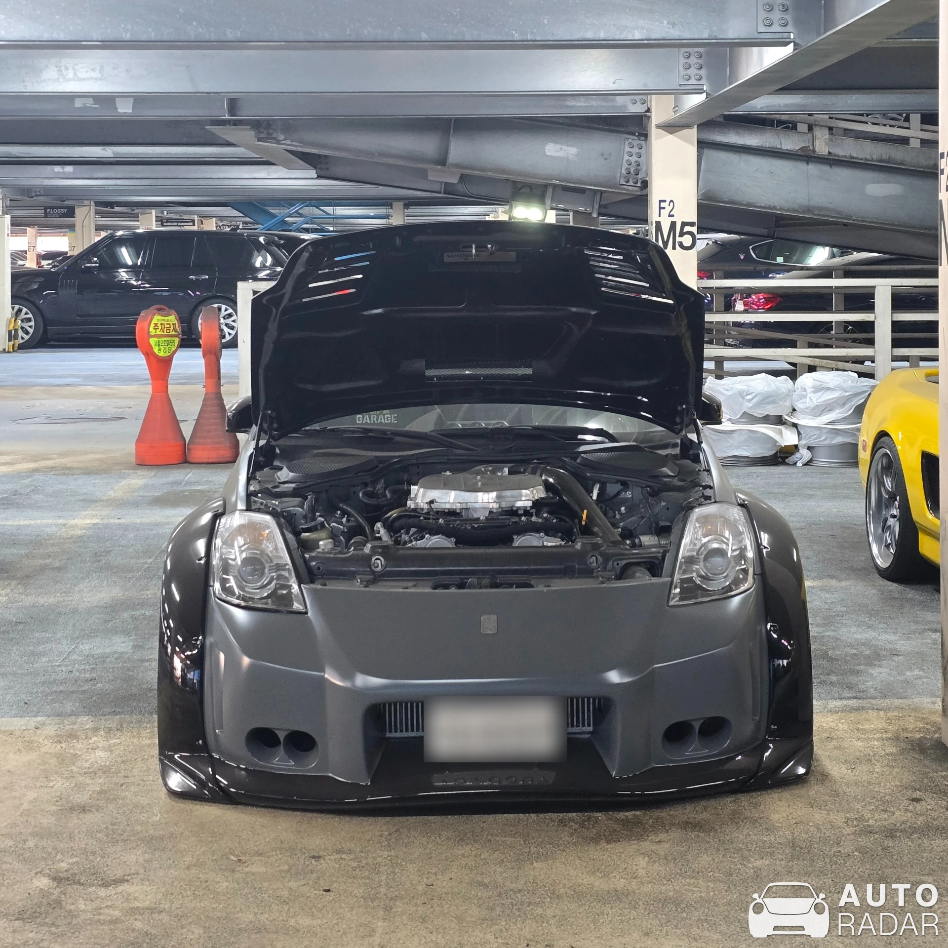 Nissan 350Z spotted in Seocho District, South Korea