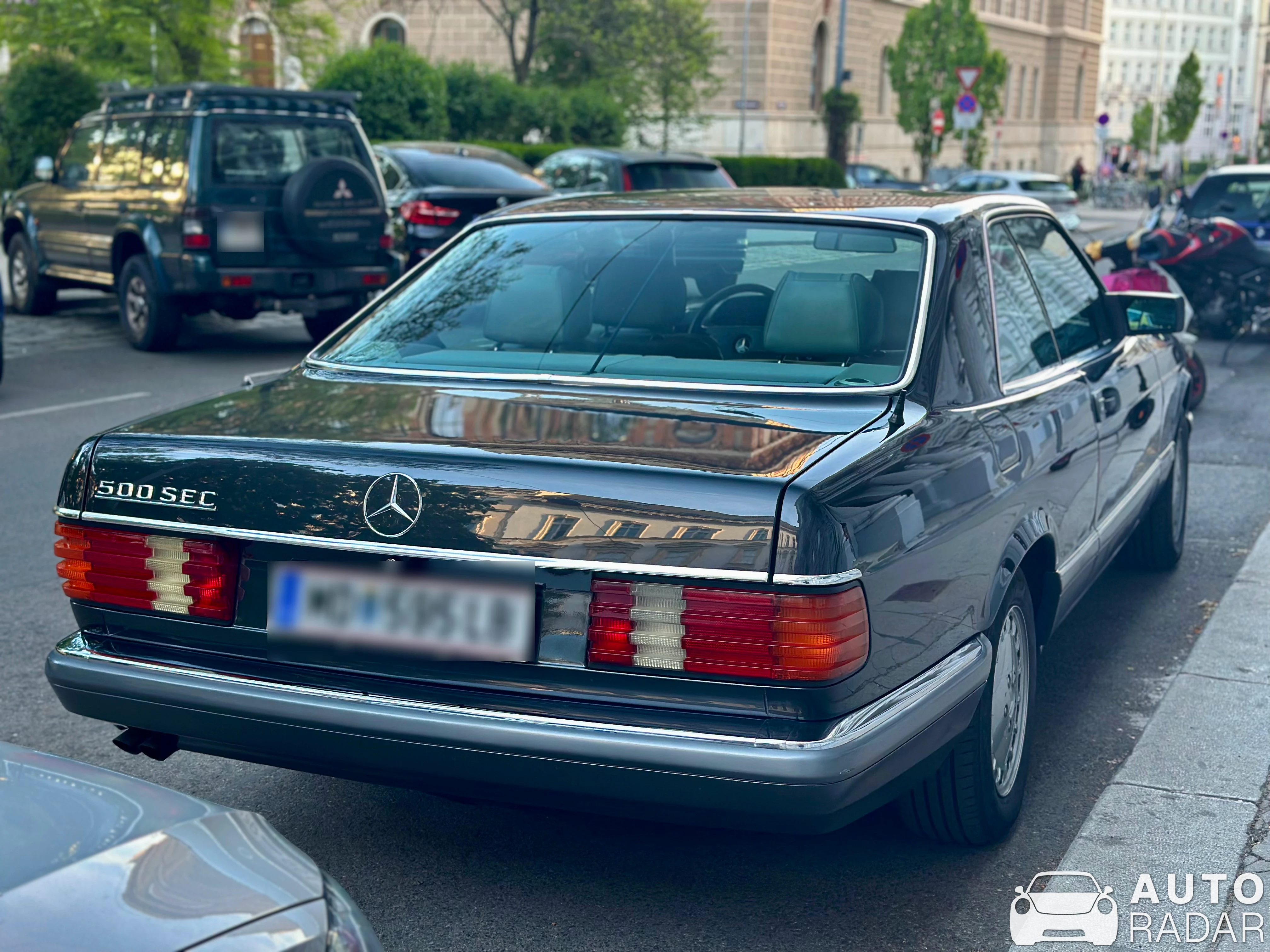 Mercedes-Benz 500 SEC W126 spotted in Wien