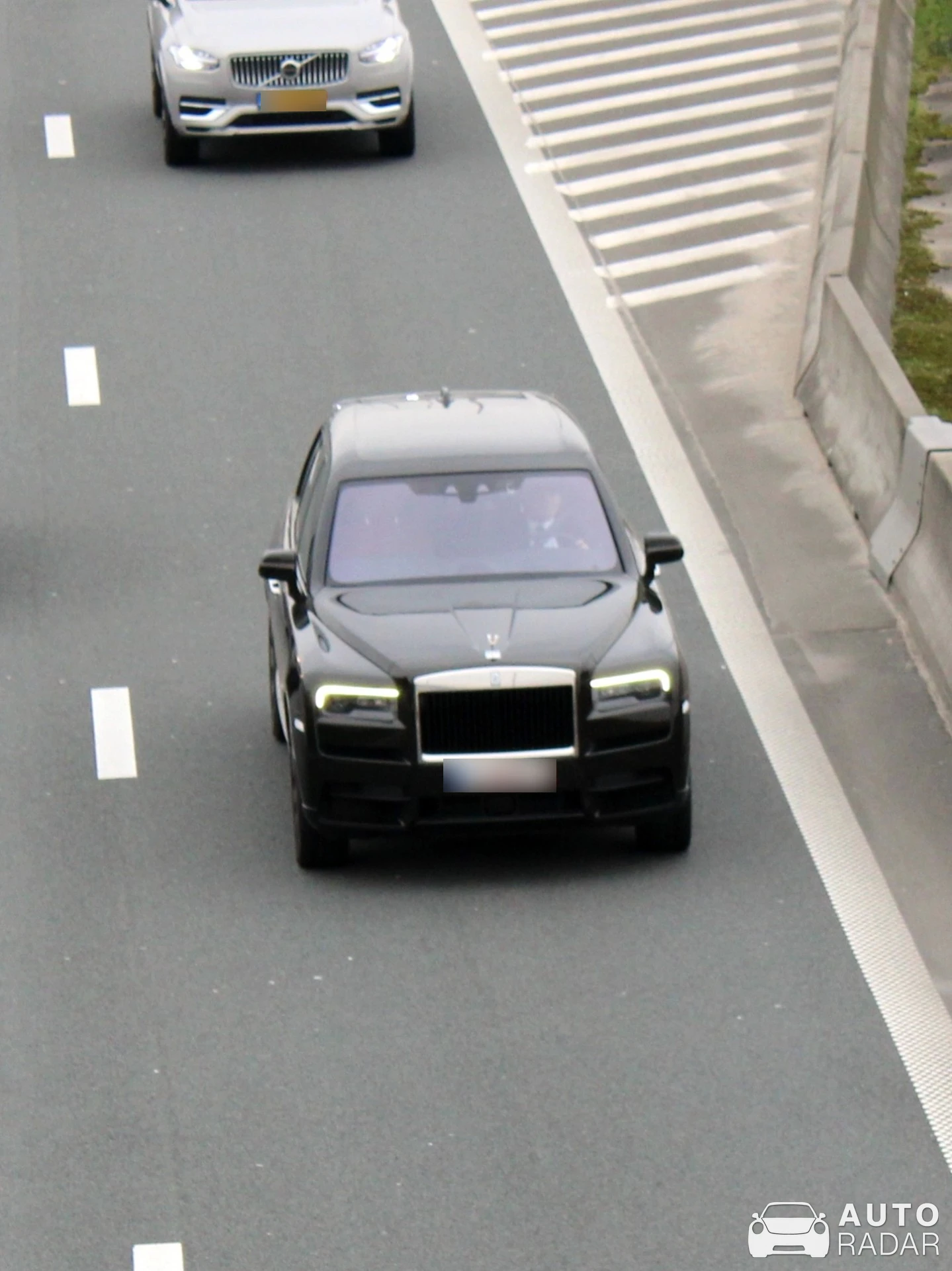 Rolls-Royce Cullinan spotted in Brecht, België