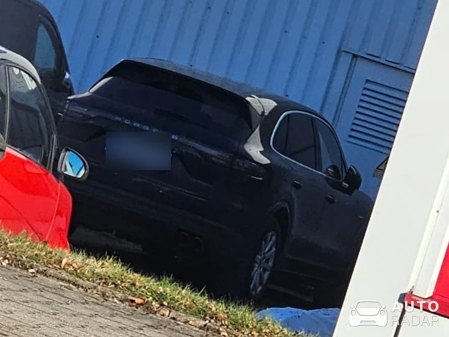 Porsche Cayenne Coupé Turbo S E-Hybrid spotted in Gornsdorf, Germany