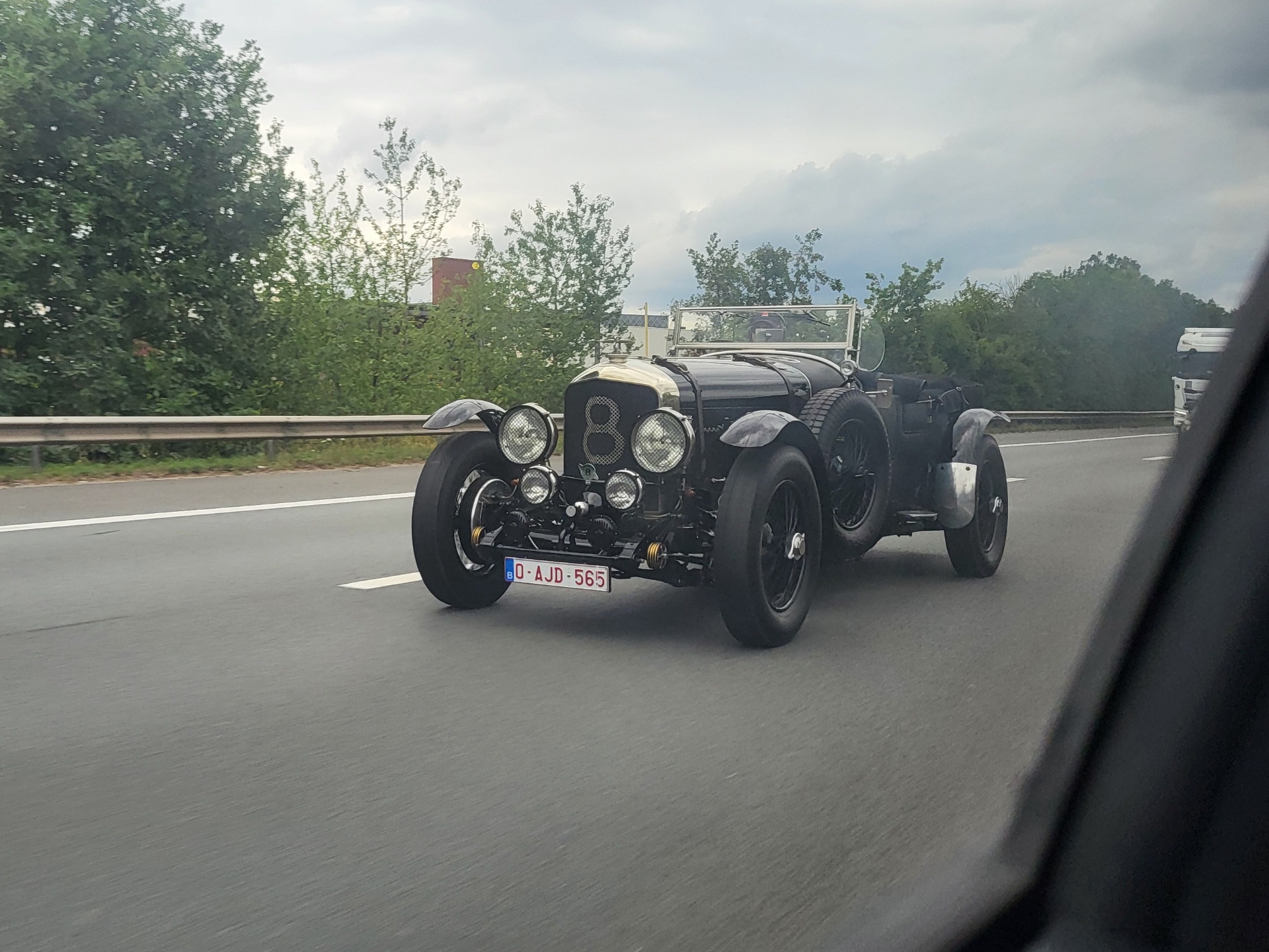 Bentley Blower Jnr by Hedley Studios