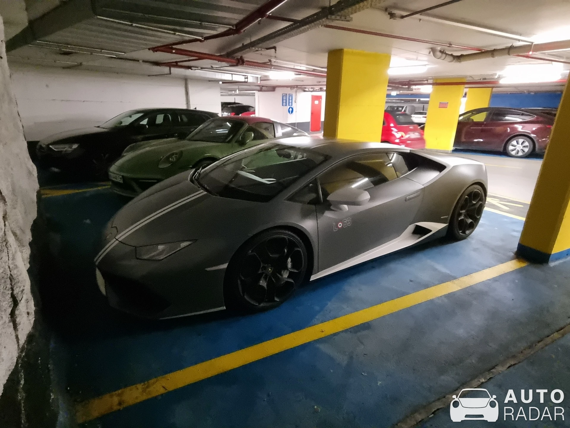 Lamborghini Huracán LP610-4 Avio spotted in Milano, Italy