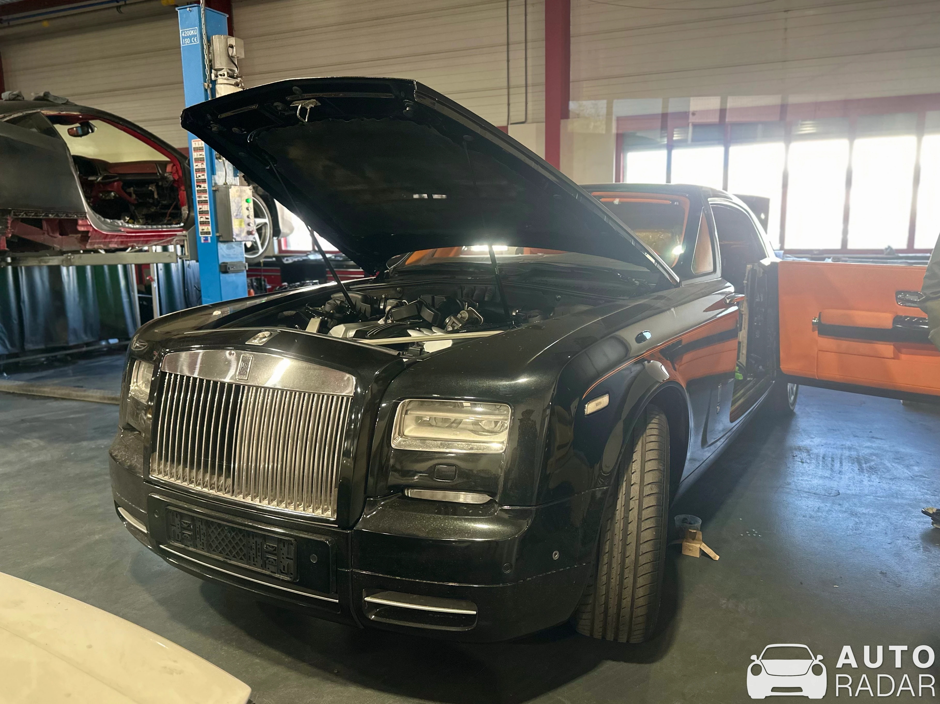 Rolls-Royce Phantom Drophead Coupe Series II spotted in Schiedam
