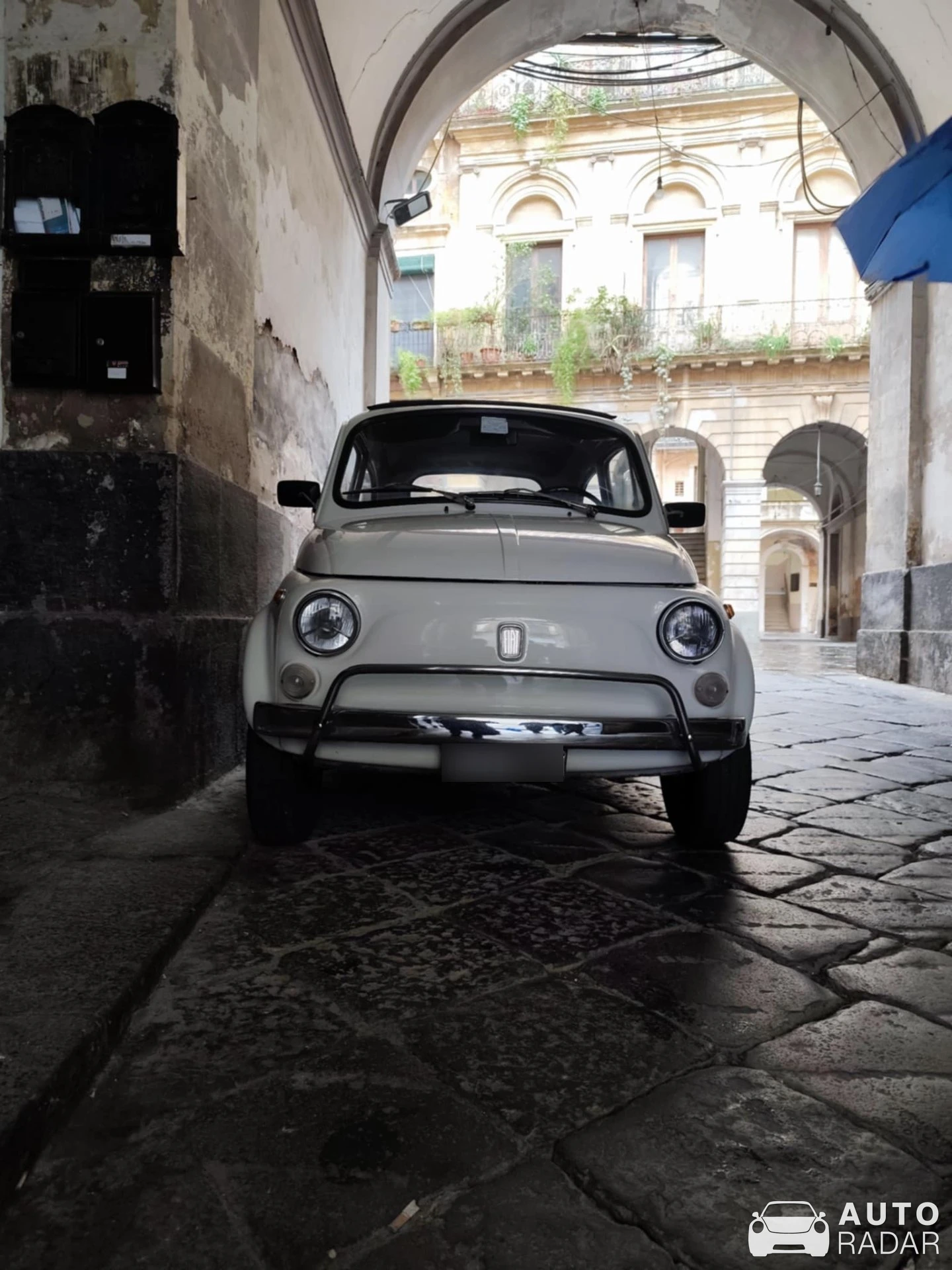 Fiat 500 L spotted in Catania
