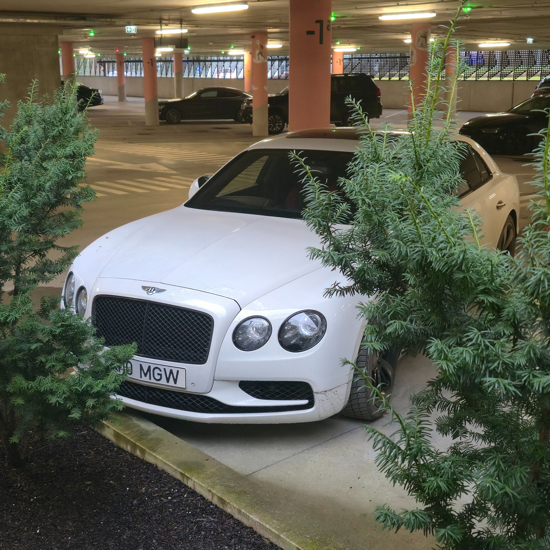 Bentley Flying Spur W12 S