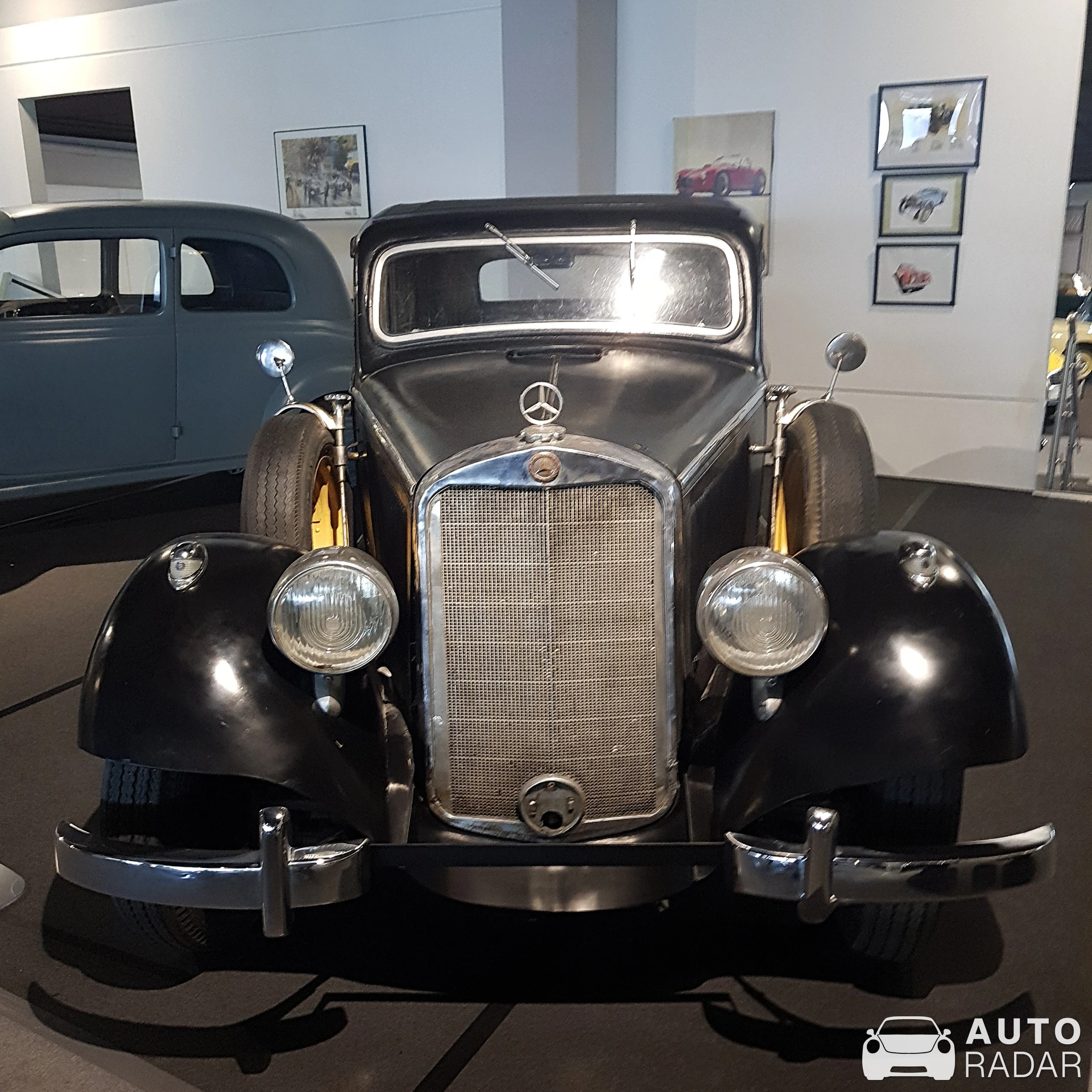 Mercedes-Benz 260 D spotted in Finestrat, Spain