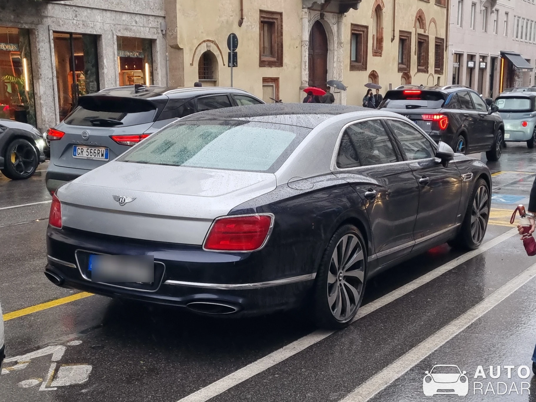 Bentley Flying Spur W12 S spotted in Milano