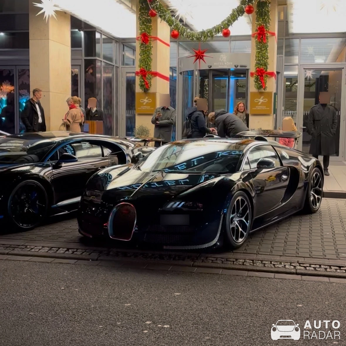Bugatti Veyron 16.4 Super Sport spotted in Düsseldorf, Germany