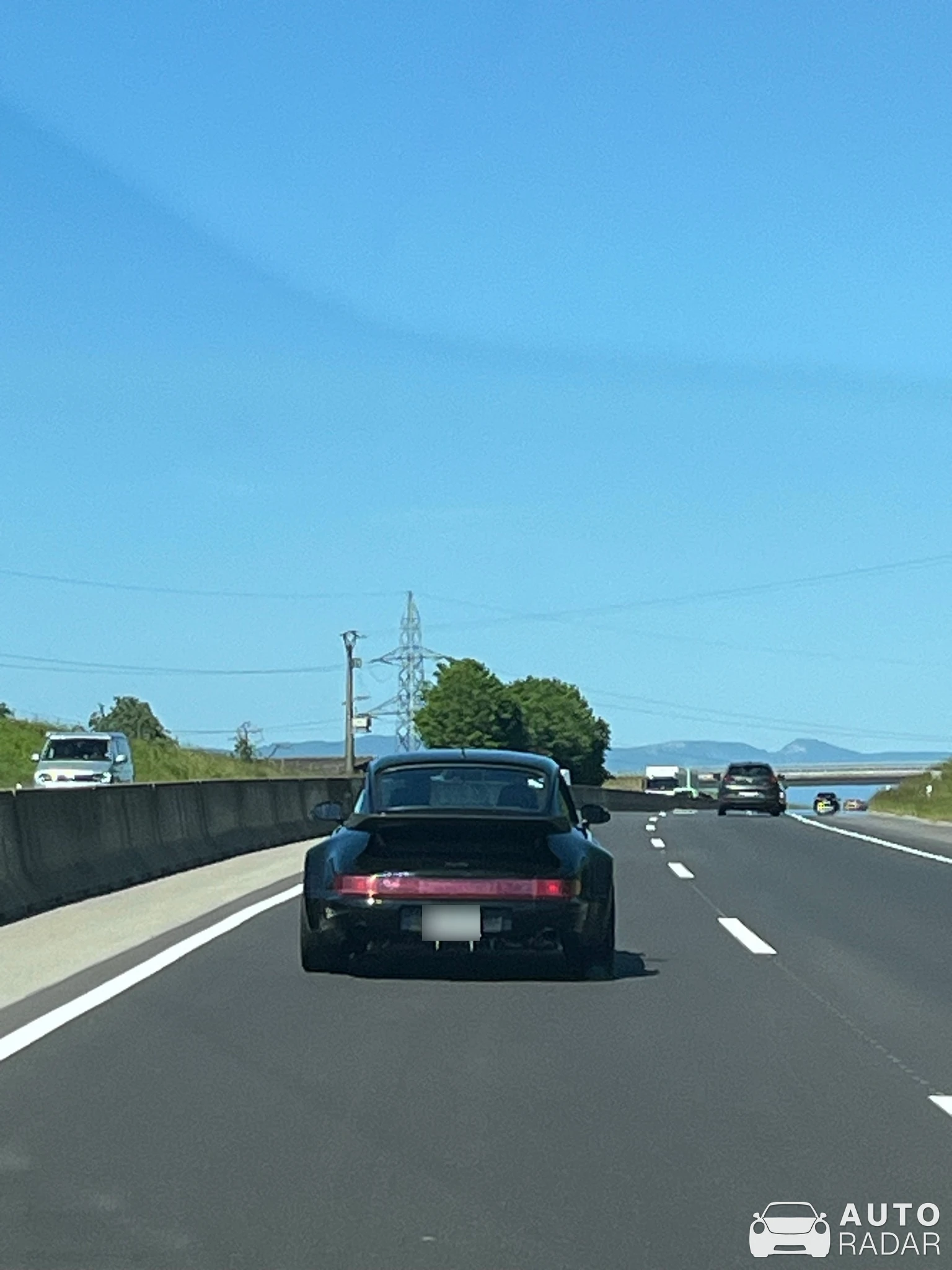 Porsche 911 Turbo 3.3 spotted in Murten