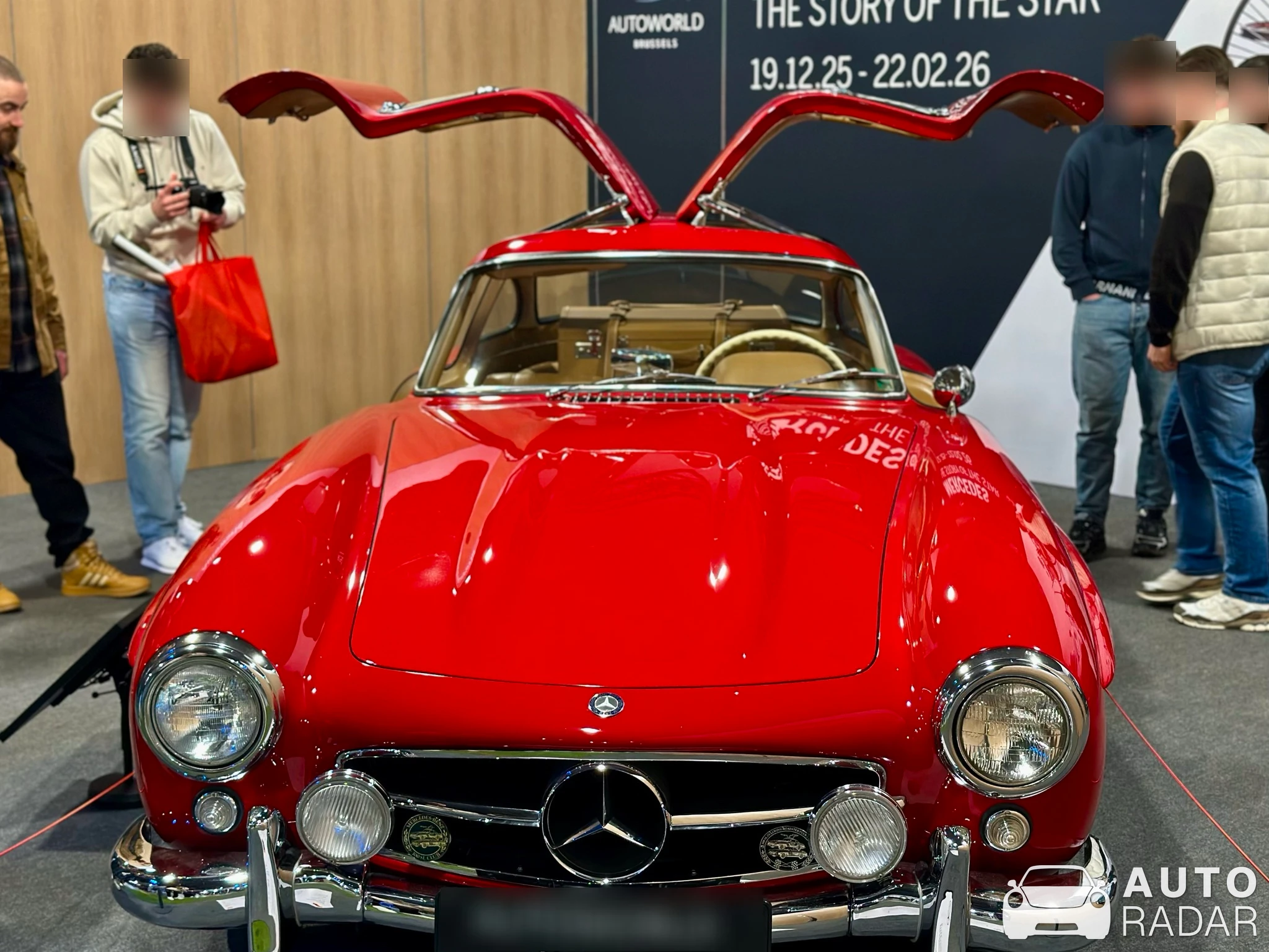 Mercedes-Benz 300SL Gullwing spotted in Brussel, Belgium