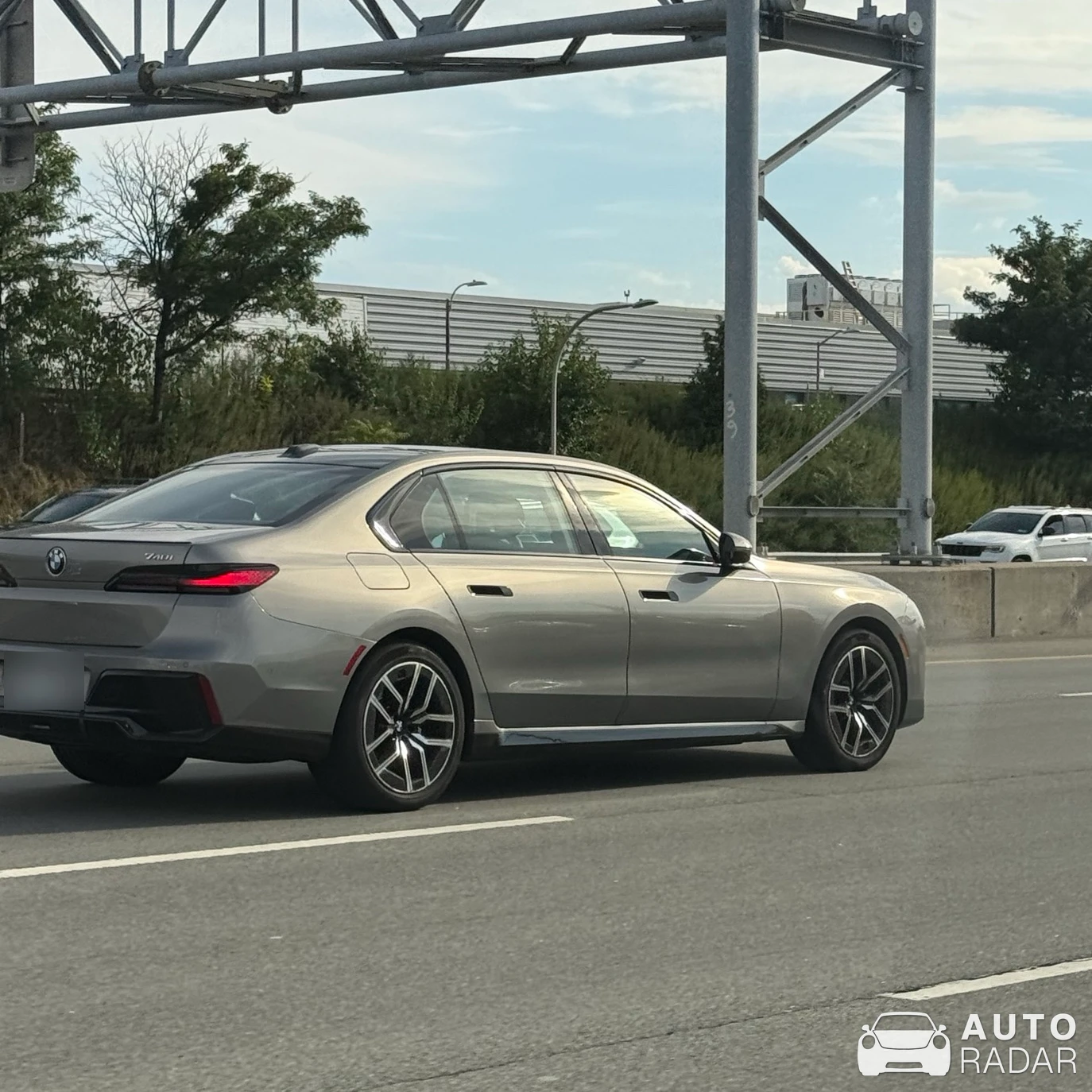 BMW 740i spotted