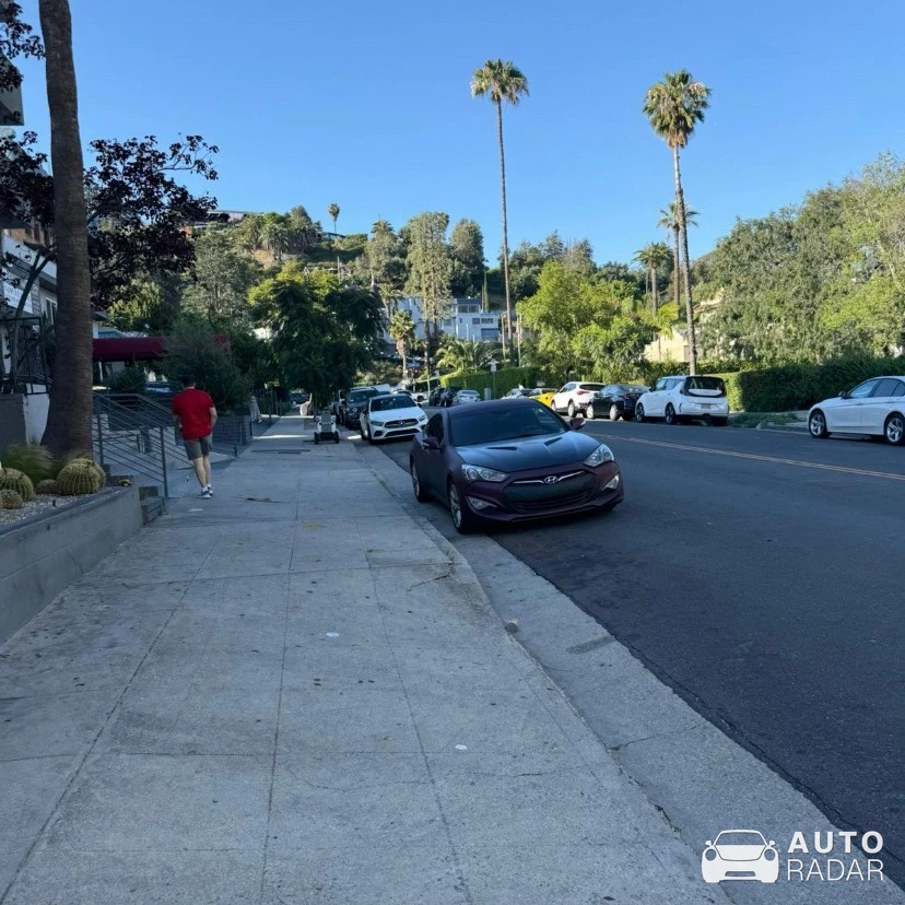 Hyundai Genesis Coupe 3.8 V6 spotted in Los Angeles