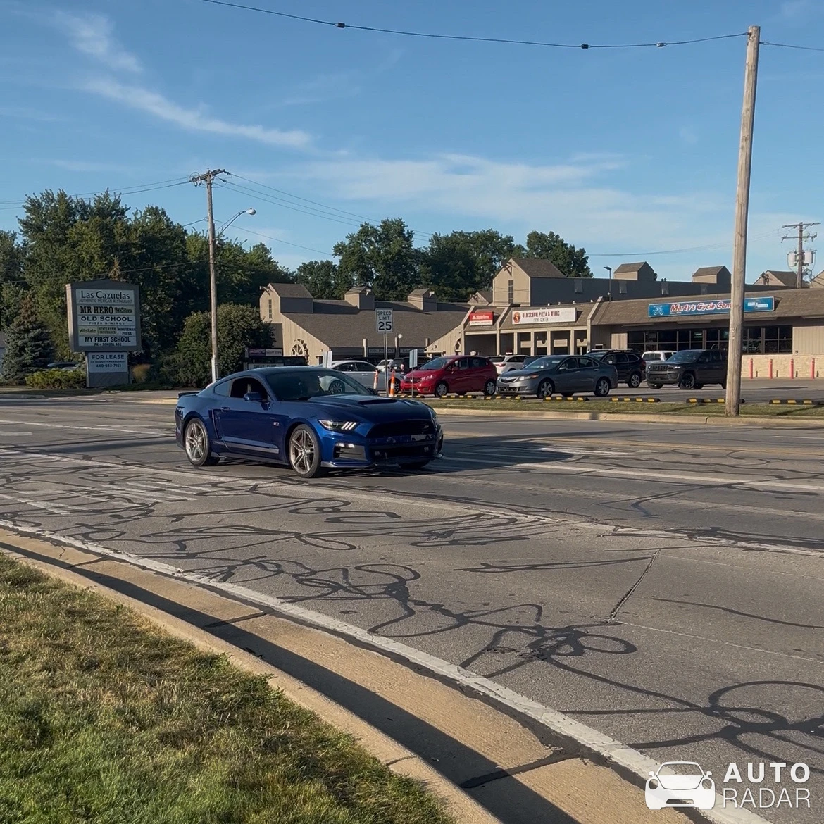 Ford Mustang Roush 5.0 Stage 3 2011 spotted in Avon Lake