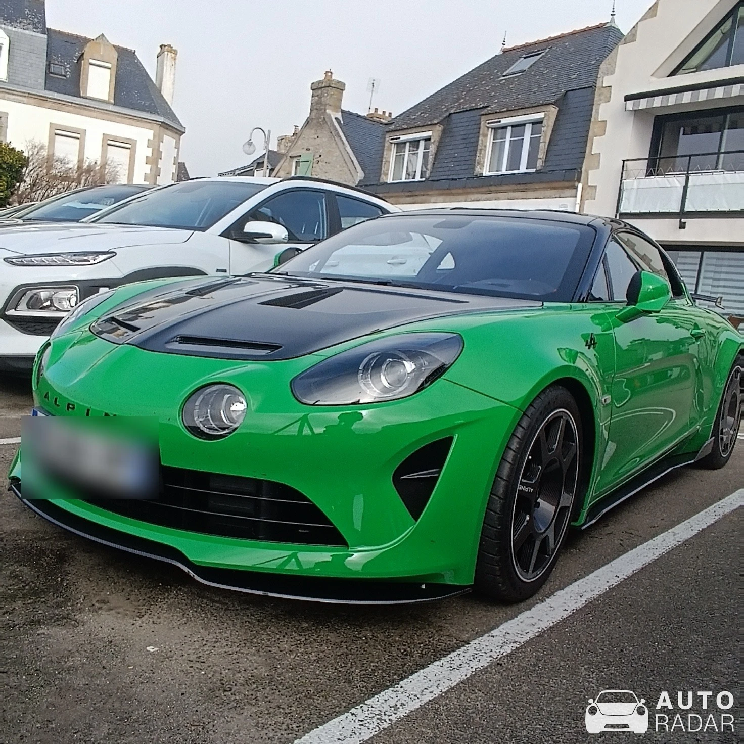 Alpine A110 R spotted in Île-Tudy, France