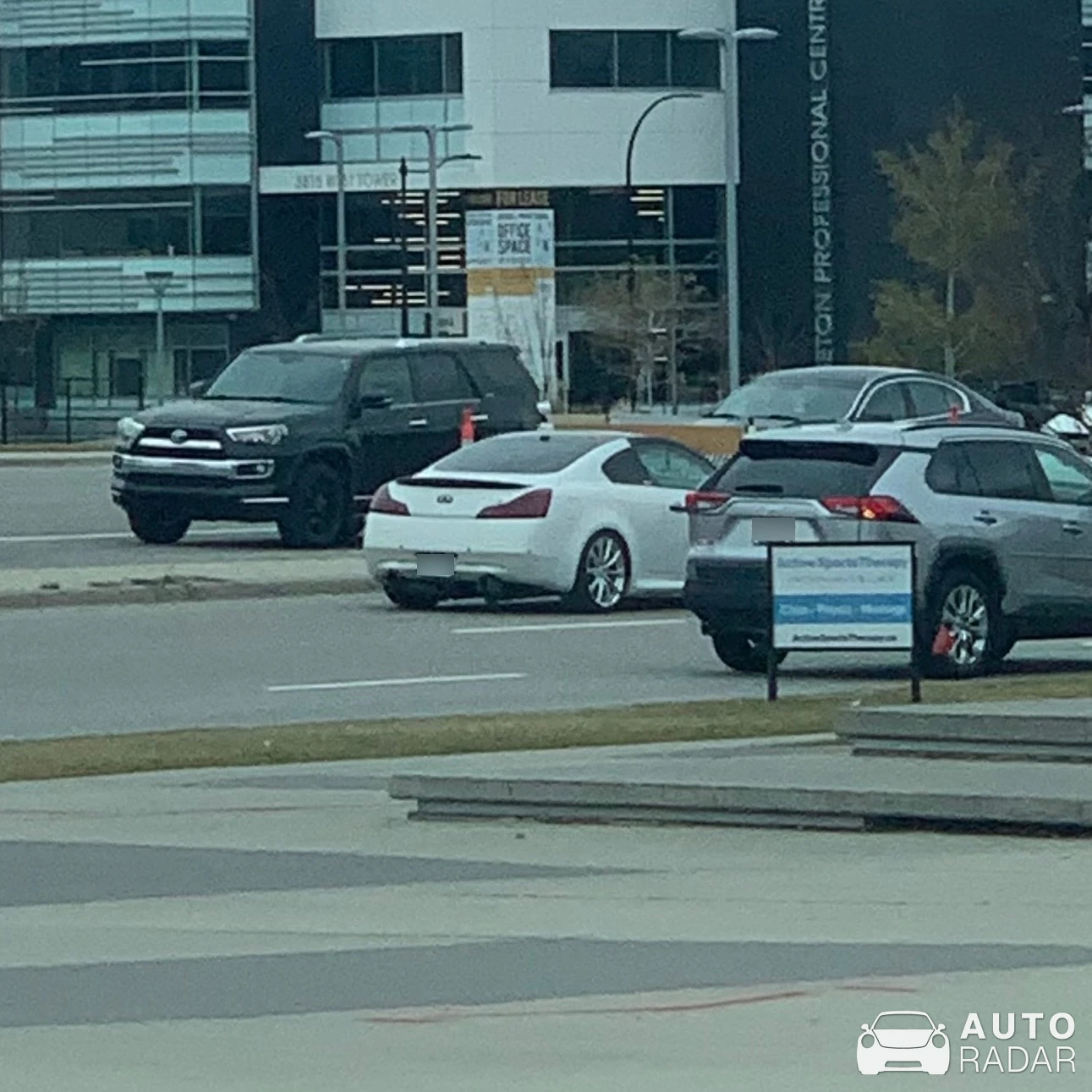 Infiniti G37 spotted in Calgary, Canada