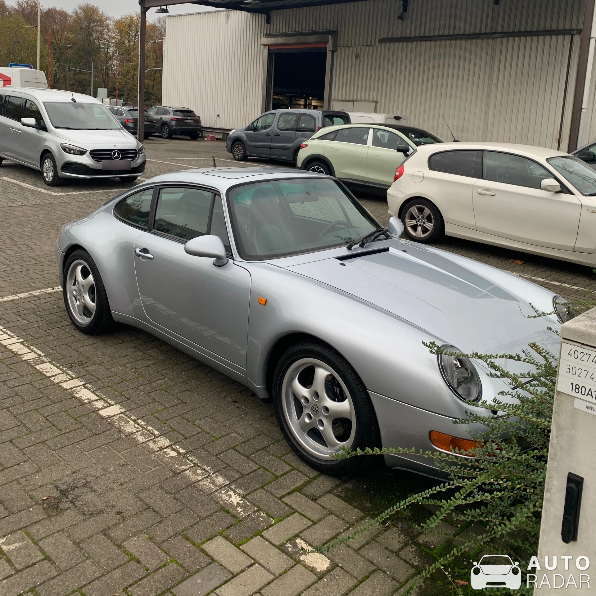 Porsche 993 Carrera spotted in Wijnegem, België