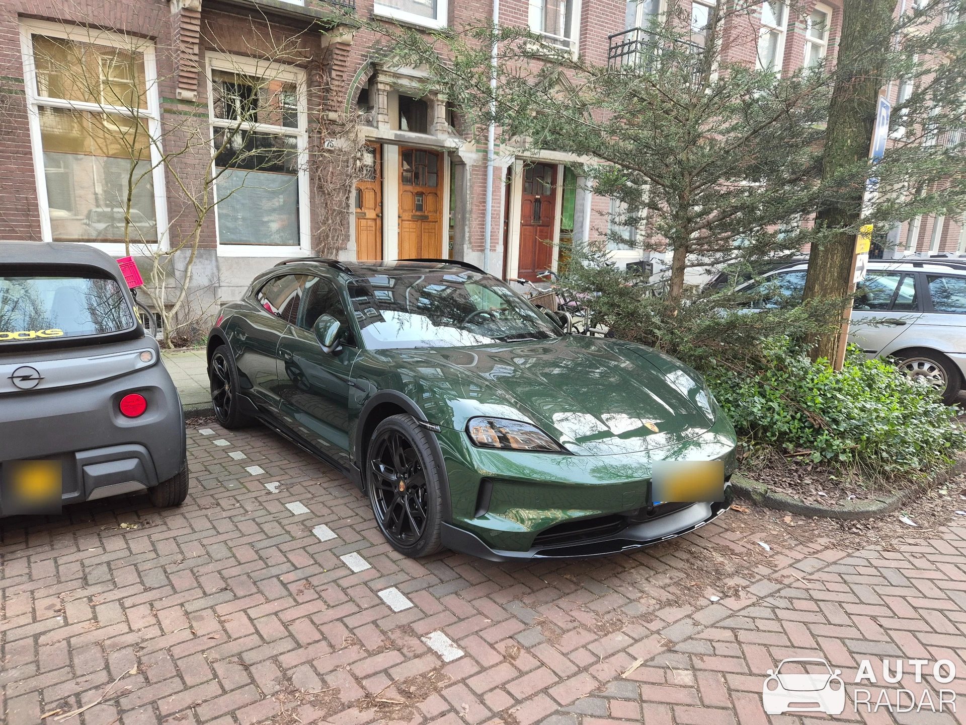 Porsche Taycan GTS Cross Turismo spotted in Amsterdam