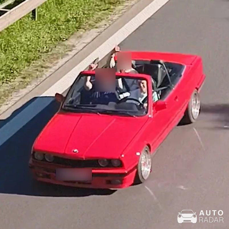BMW M3 E30 Cabriolet spotted in Weingarten