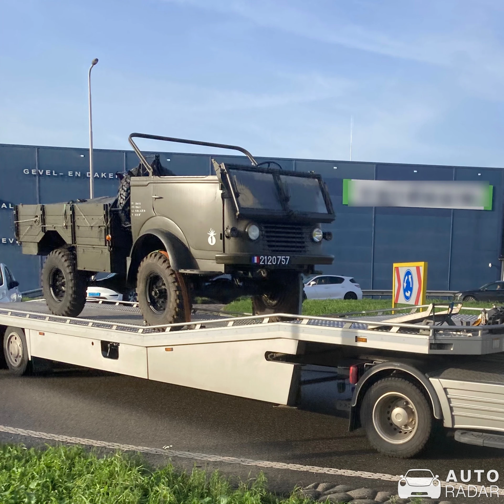 Renault R2087 spotted in Gouderak, Netherlands