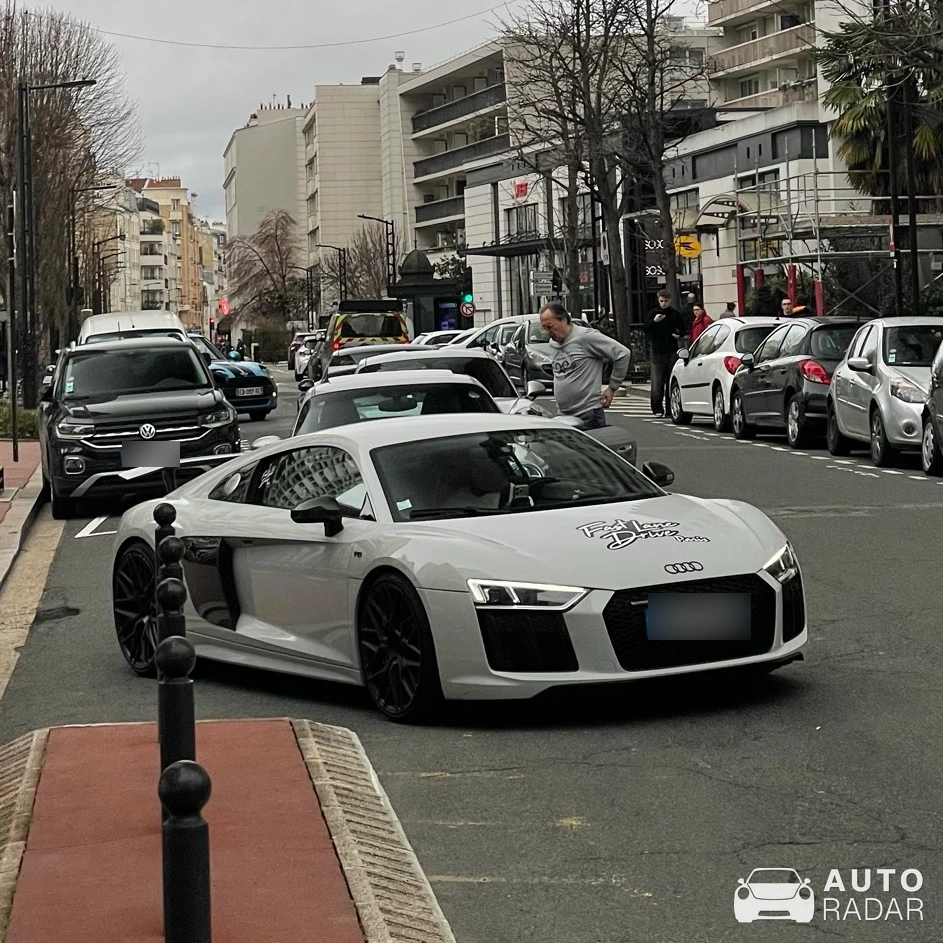 Audi R8 V10 GT RWD spotted in Levallois-Perret