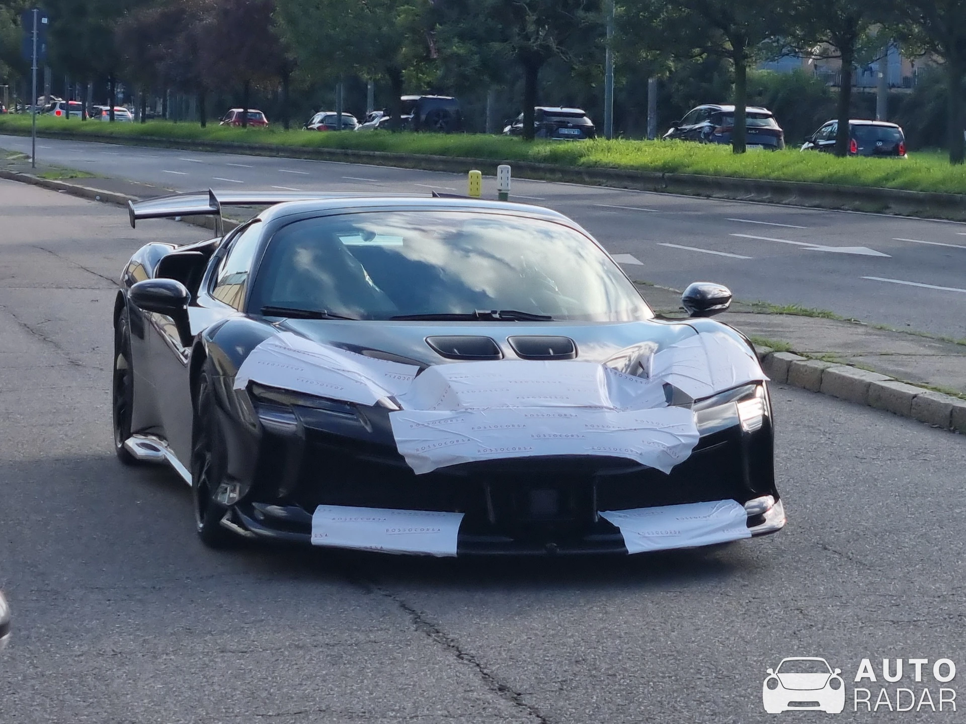 Ferrari SF90 XX Stradale Mule spotted in Città metropolitana di Milano, Italia