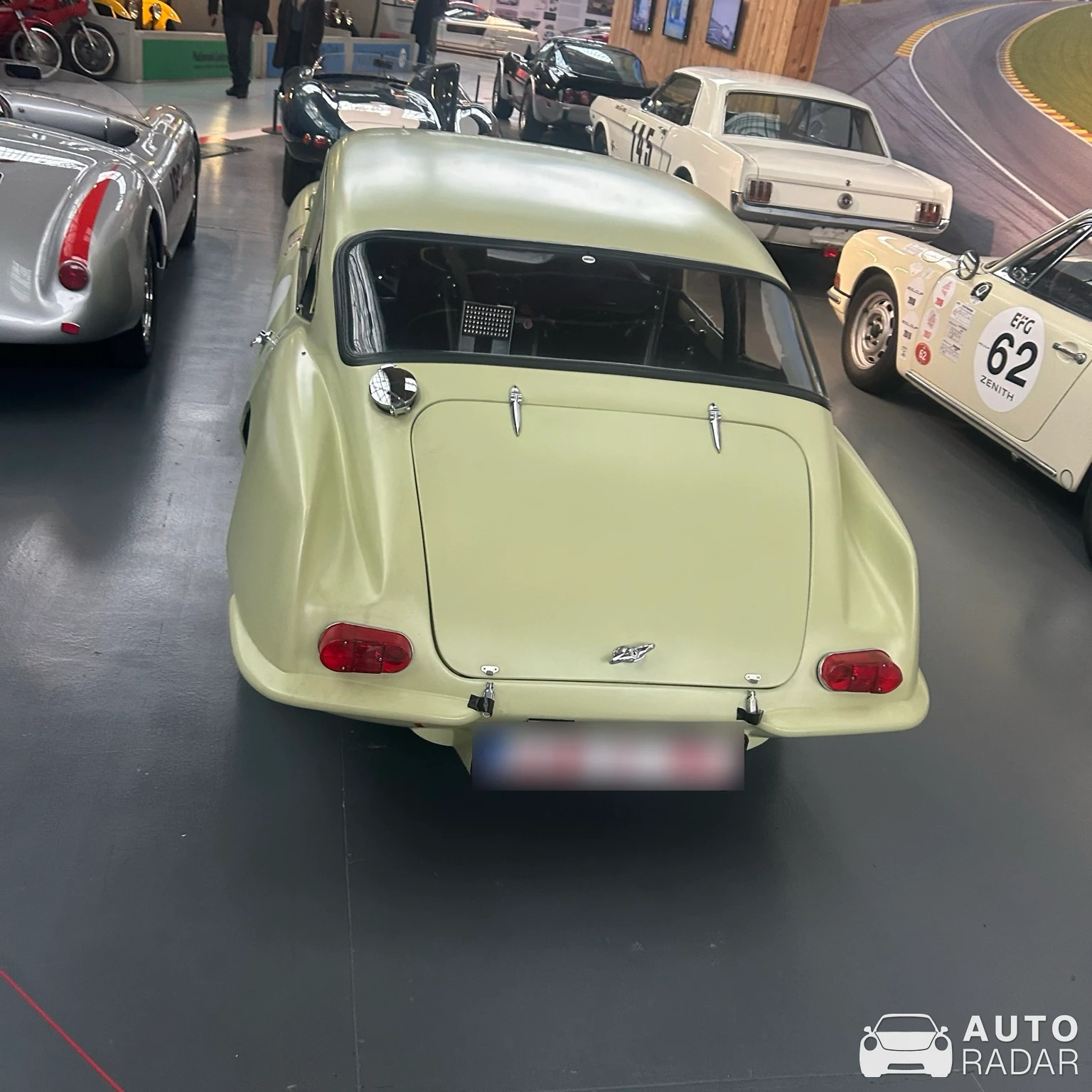 Elva Courier spotted in Bruxelles