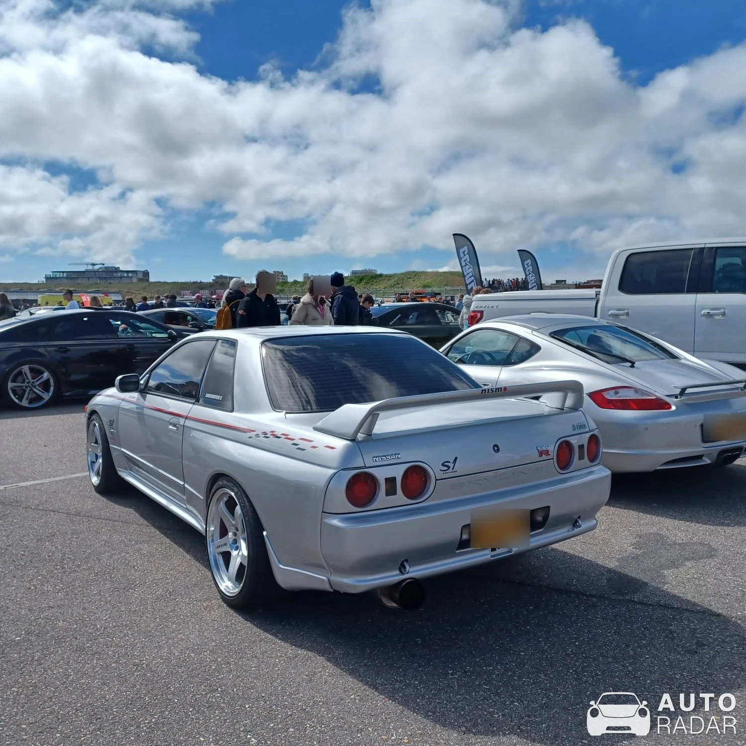 Nissan Skyline R34 GT-R V-Spec NISMO S1 spotted in Bordj Badji Mokhtar