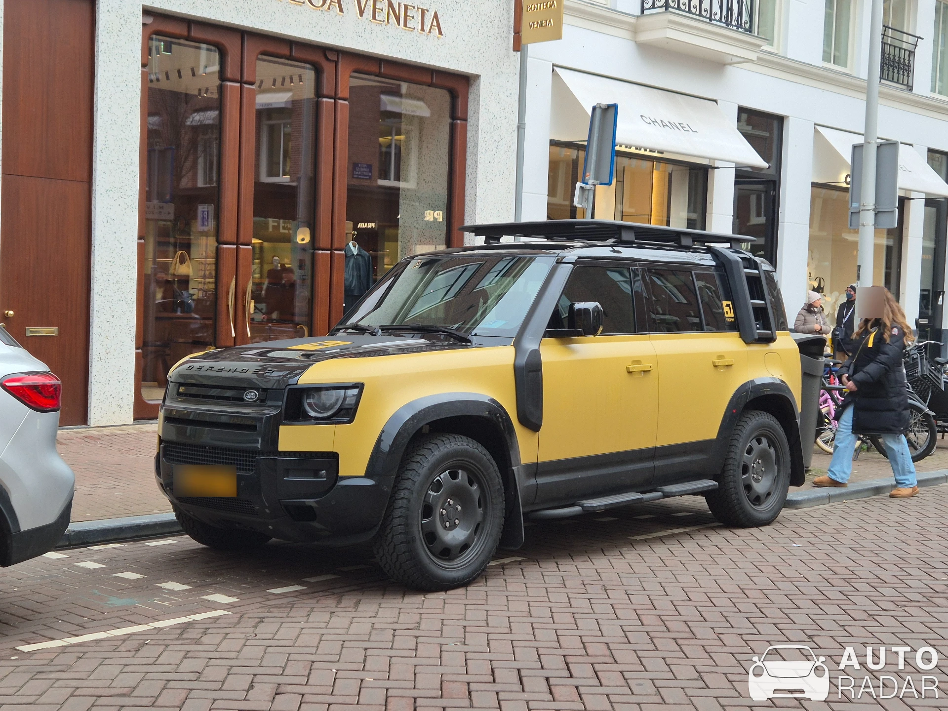 Land Rover Defender 110 Trophy Edition spotted in Amsterdam