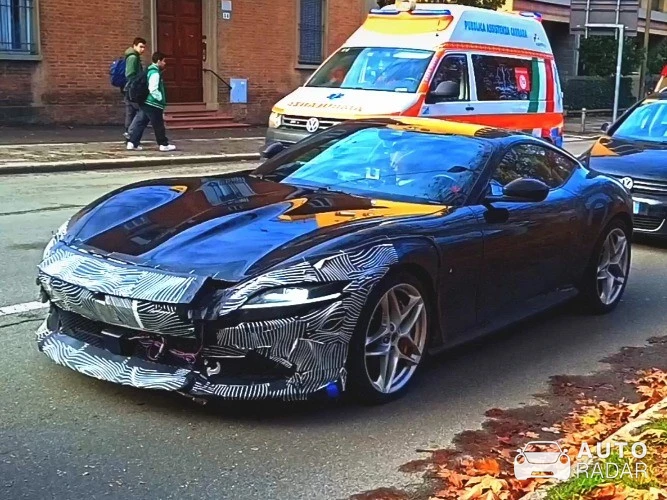 Ferrari Roma Mule spotted in Bologna, Italy
