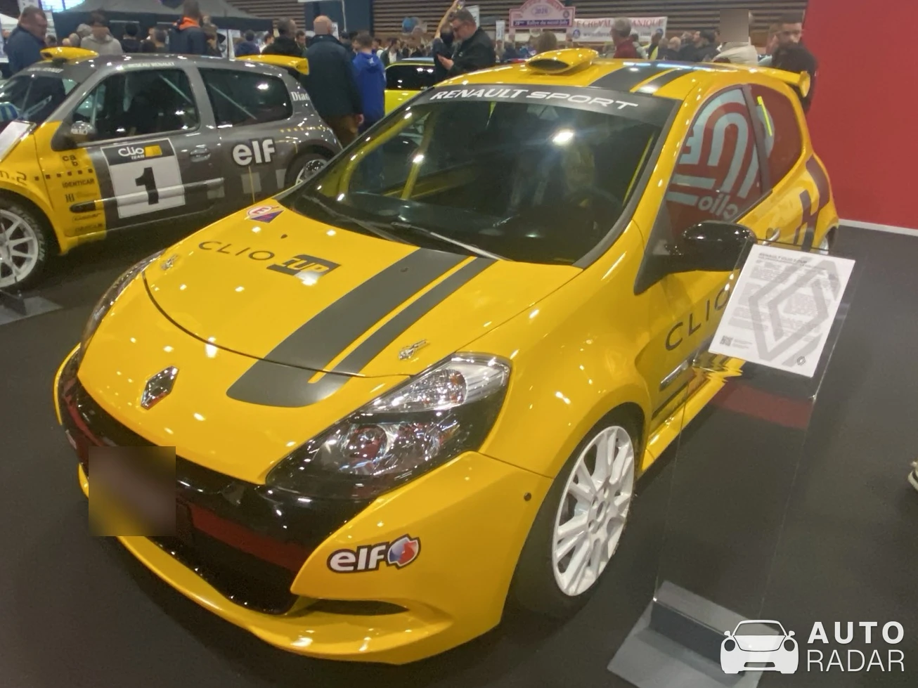 Renault Clio 3 Cup spotted in Lyon