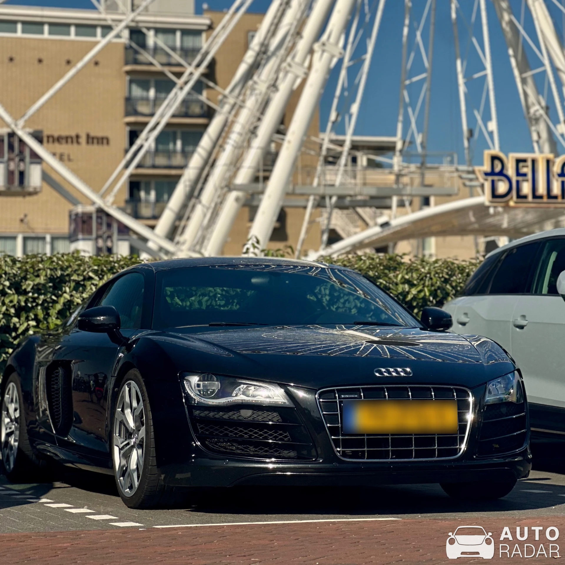 Audi R8 V8 Type 42 spotted in Noordwijk
