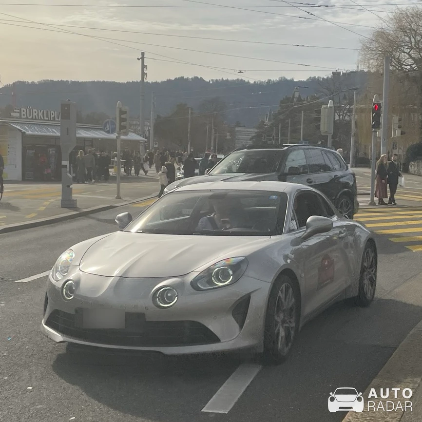 Alpine A110 Légende spotted in Zürich