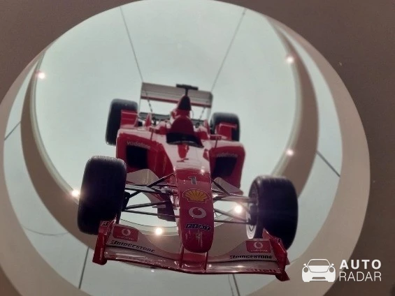 Ferrari F2002 spotted in Milano, Italy